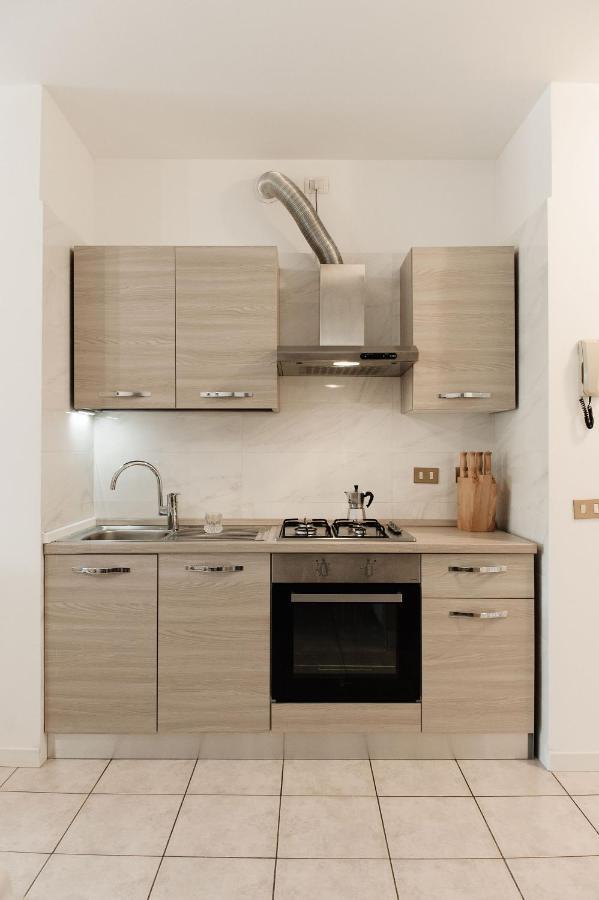 Appartamento Afrodite Desenzano del Garda Exterior foto